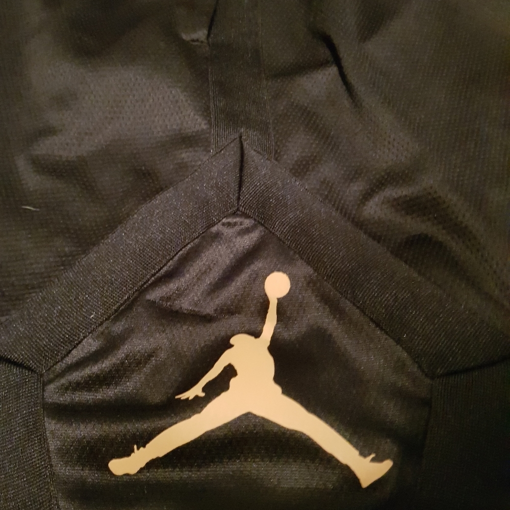 Jordan shorts xl boys 18/20